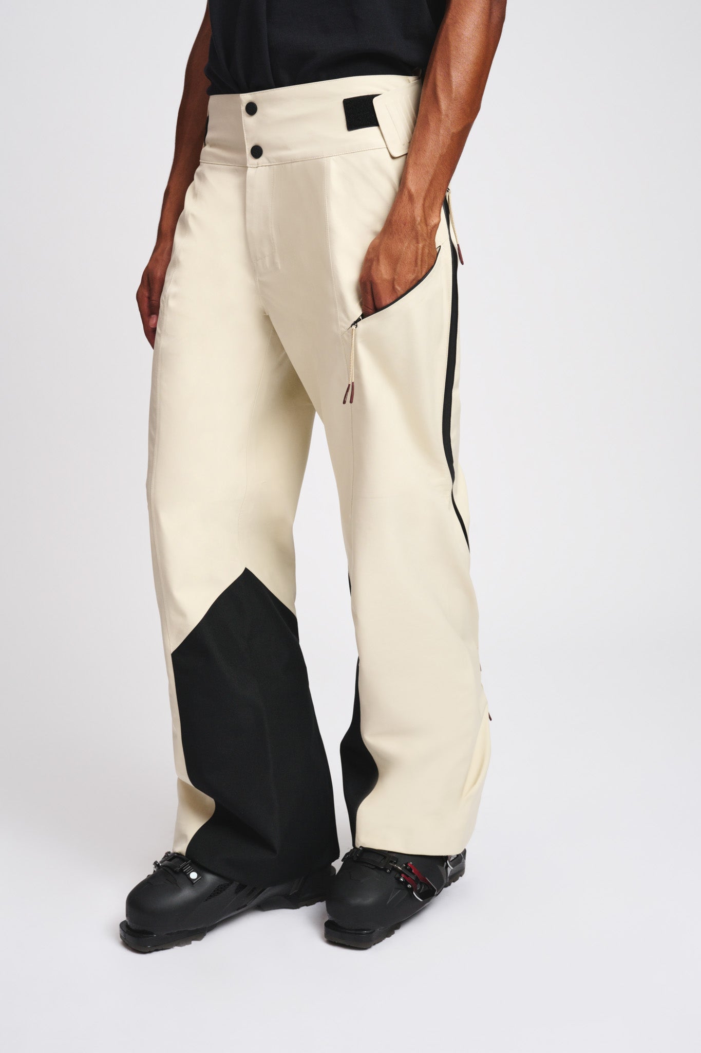 Turf Shell Pants Light Beige