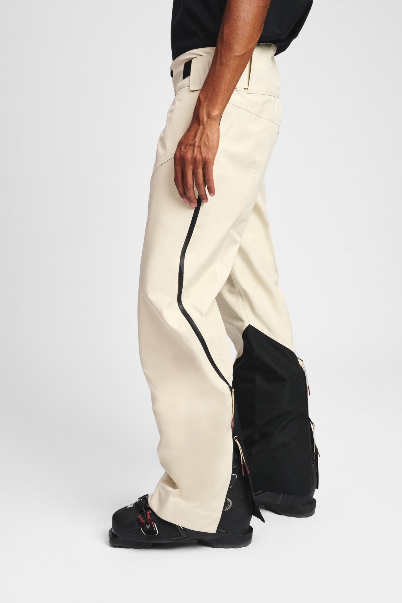 Turf Shell Pants Light Beige