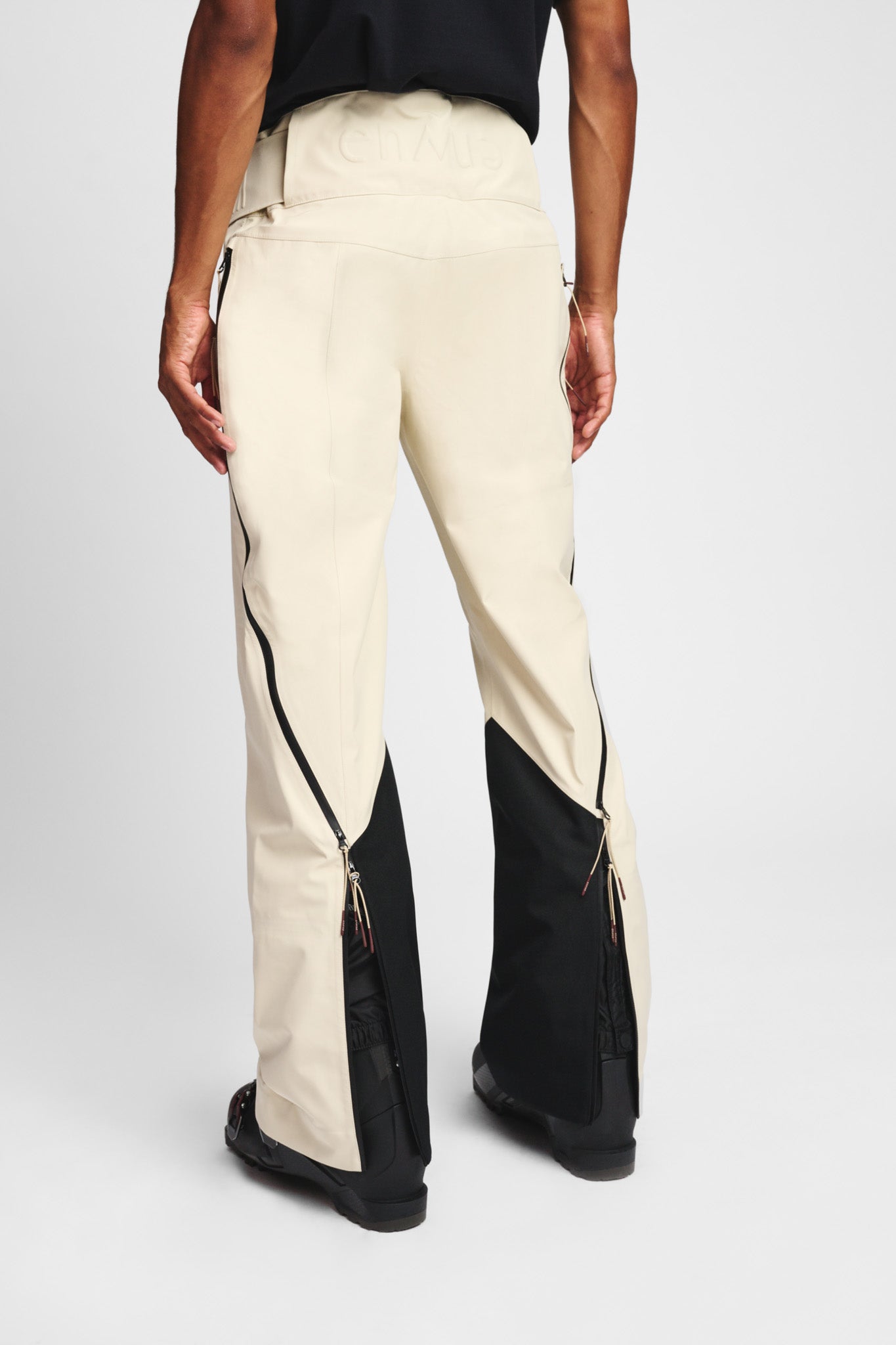 Turf Shell Pants Light Beige