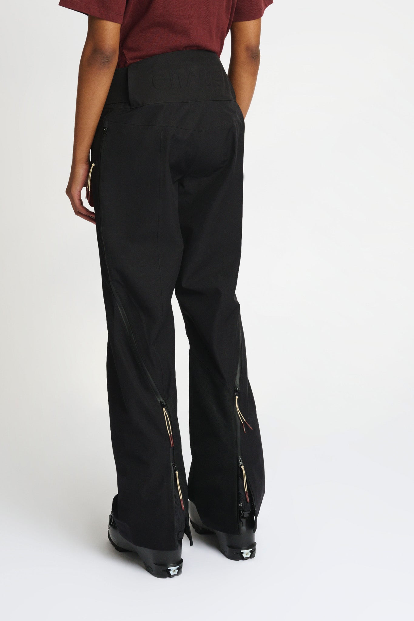 Turf Shell Pants Black