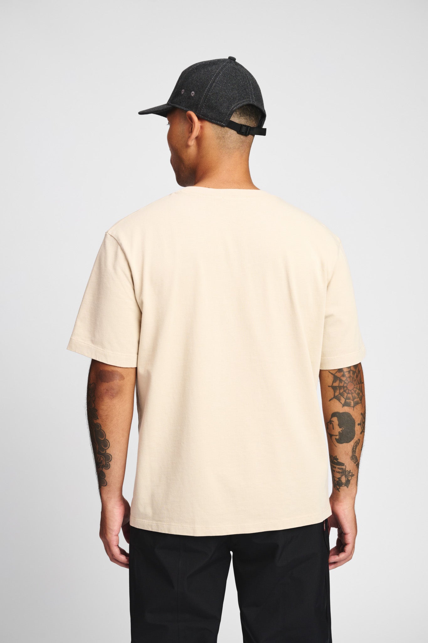 Titan T-shirt Beige