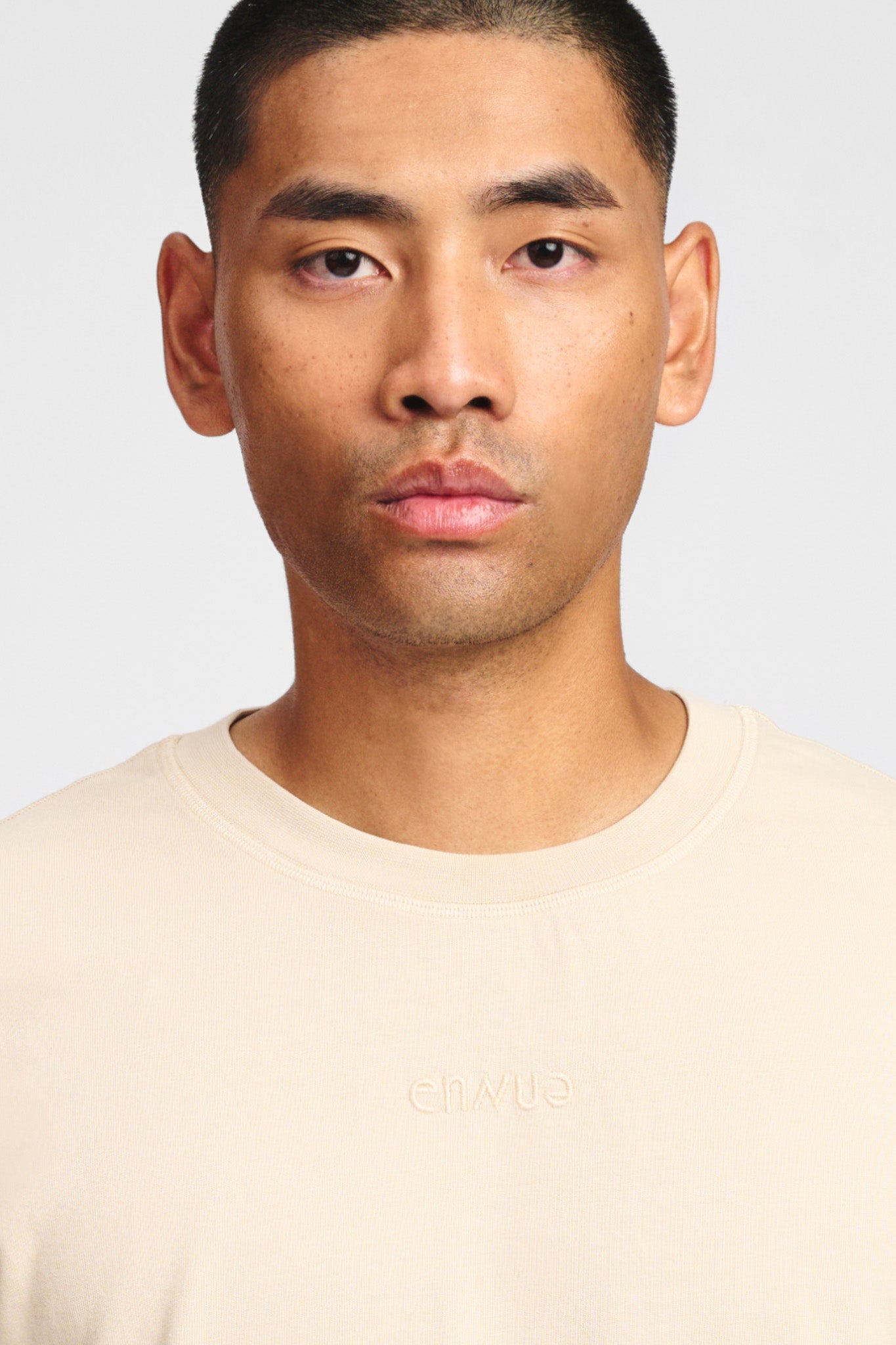 Titan T-shirt Beige